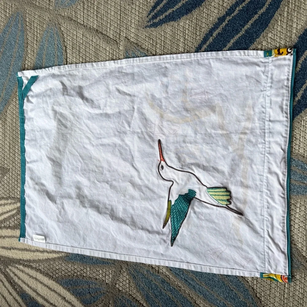 Vera Bradley‎ Embroidered Hummingbird Damask Kitchen Dish Towel 100% Cotton